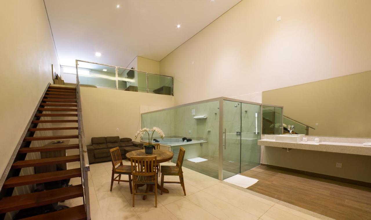 Hotel Vila Verde Penapolis Exterior photo